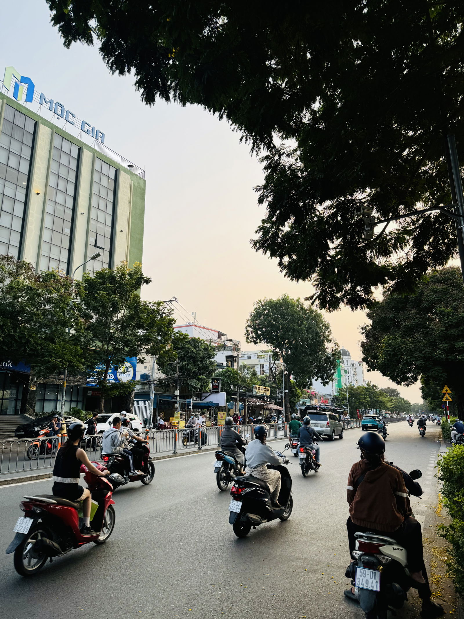 MTKD Bờ Bao Tân Thắng - Khúc sung nhất đường (4x26m, 2lầu, 21,5 tỷ TL, đang cho thuê 35tr/th)