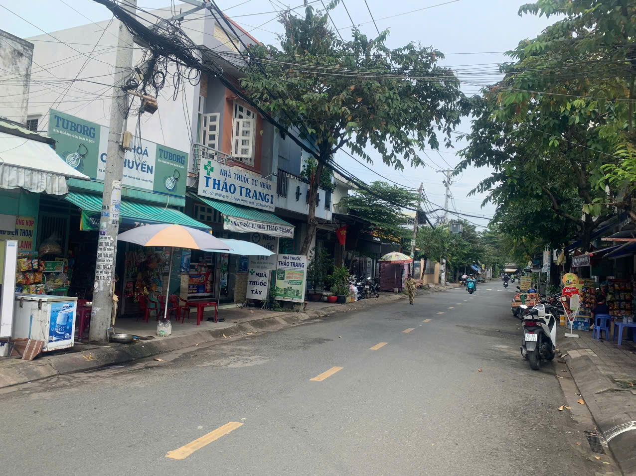 Nhà mặt tiền đường Trần Quang Quá, Phường Hiệp Tân, Quận Tân Phú. (DT: 8x18m Cấp 4). Giá: 18.7 tỷ