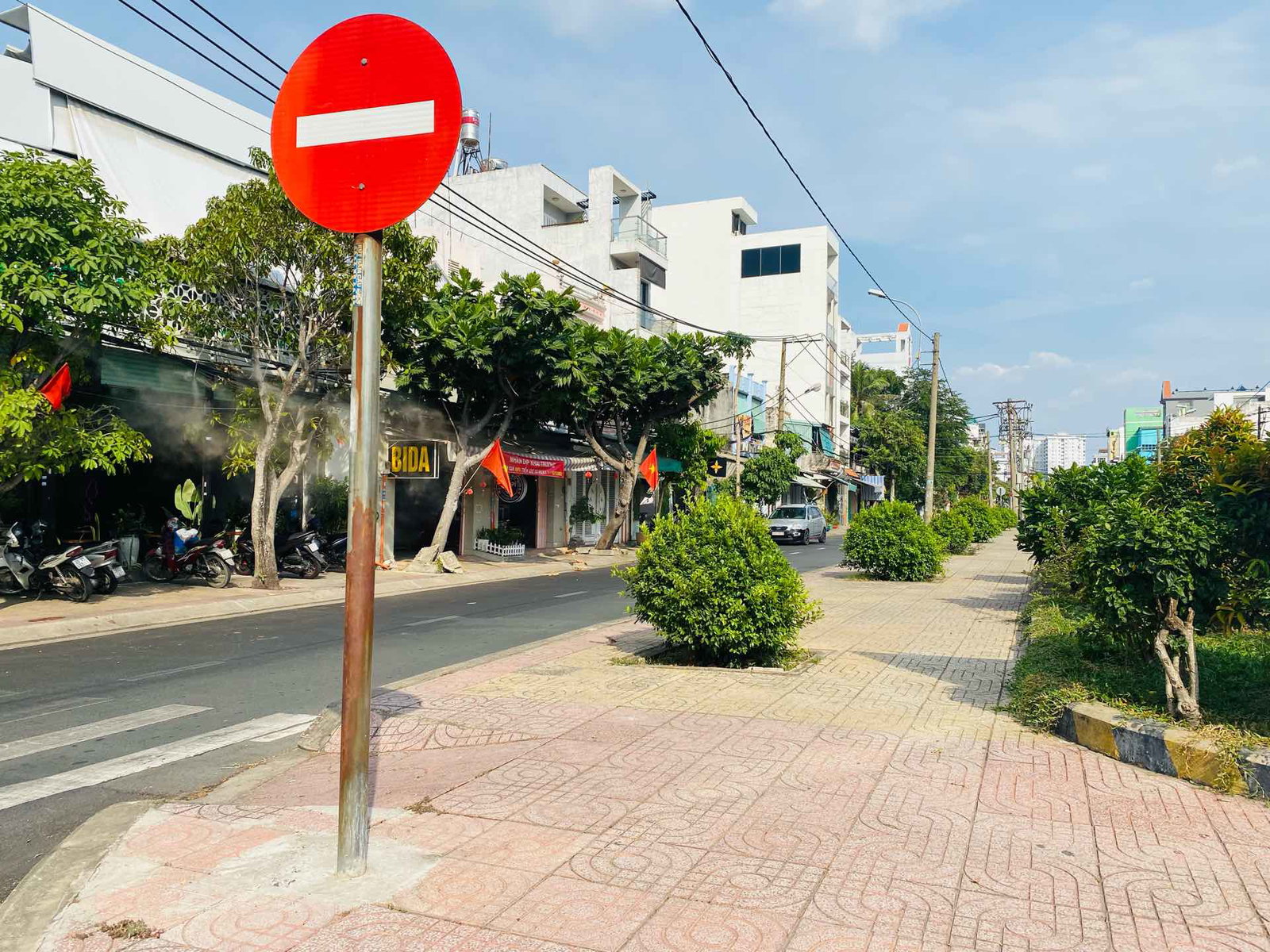 🏠 Bán nhà mặt tiền Hiền Vương, Phú Thạnh, Tân Phú, 9.24x22m, giá 26 tỷ, căn góc đẹp 🌟