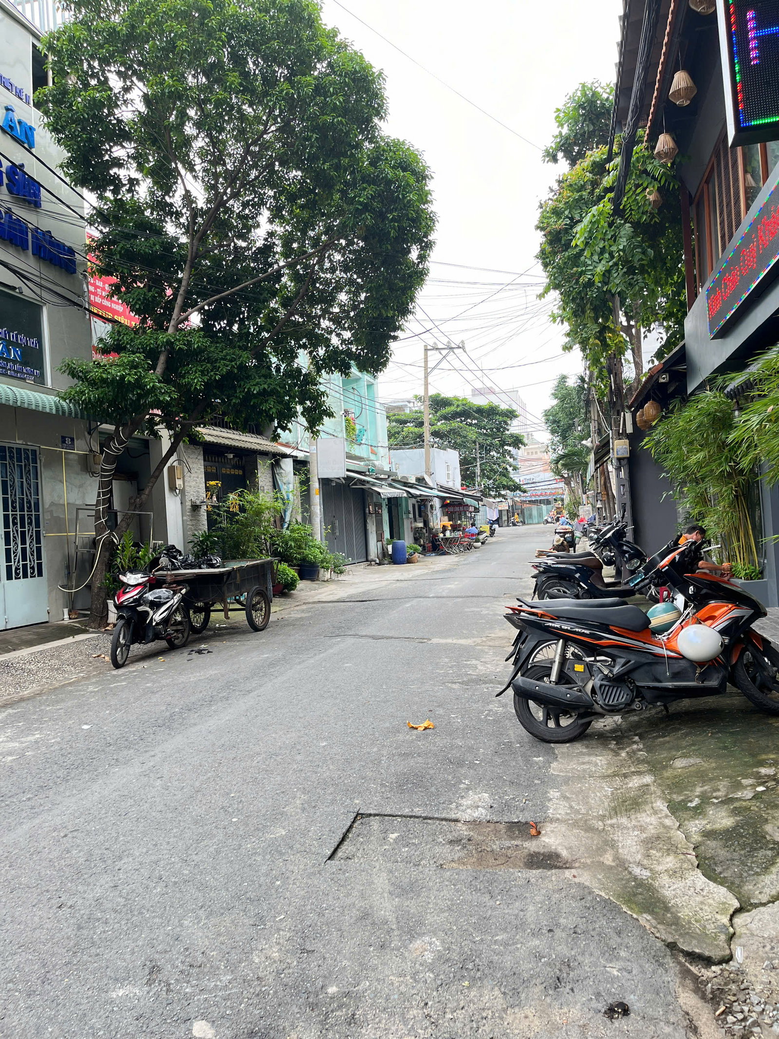 🔴MẶT TIỀN ĐƯỜNG 12M  KHU ADC GẦN NGUYỄN SƠN(4.25X25M) GIÁ 9.69 TỶ LH 0936014425