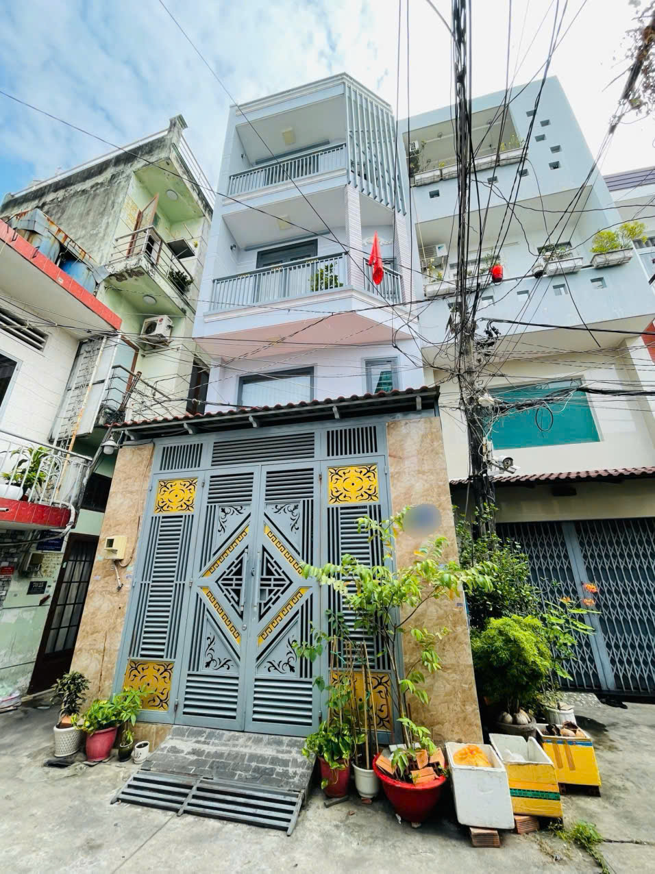 - Bán nhà đường Trần Văn Ơn, Phường Tân Sơn Nhì, Quận Tân Phú. 4.5mx14m (Nhà 2 Lầu)