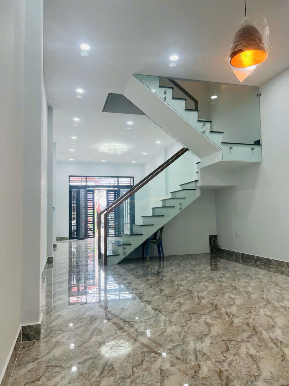 Nhà đẹp đường Lê Văn Phan, phường Phú Thọ Hoà, quận Tân Phú. (DT: 4x16m 1 lầu). Giá 7.2 tỷ