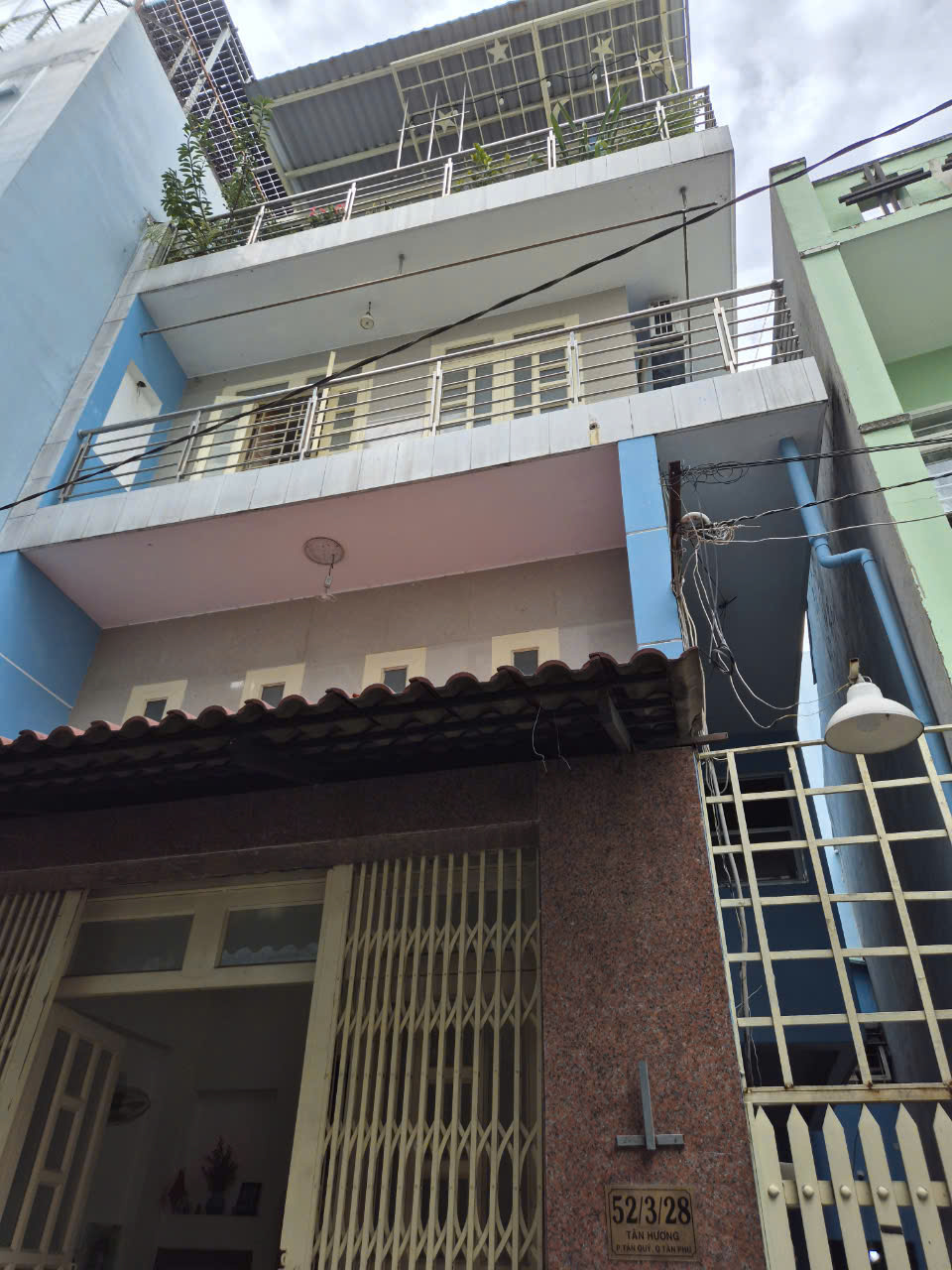 Nhà hẻm 3m đường tân hương 2 lầu .dt:5.5x12.45 ,chủ bán giá :7.4 tỷ thương lượng.