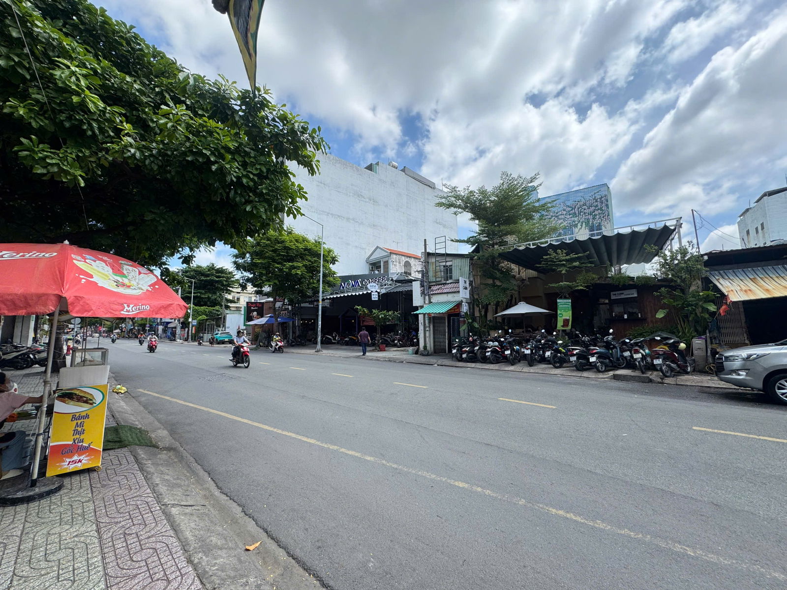 Nhà mặt tiền kinh doanh sung  đ.Vườn Lài,dt 4x25 m giá 15.99 tỷ, đoạn gần Lũy Bán Bích