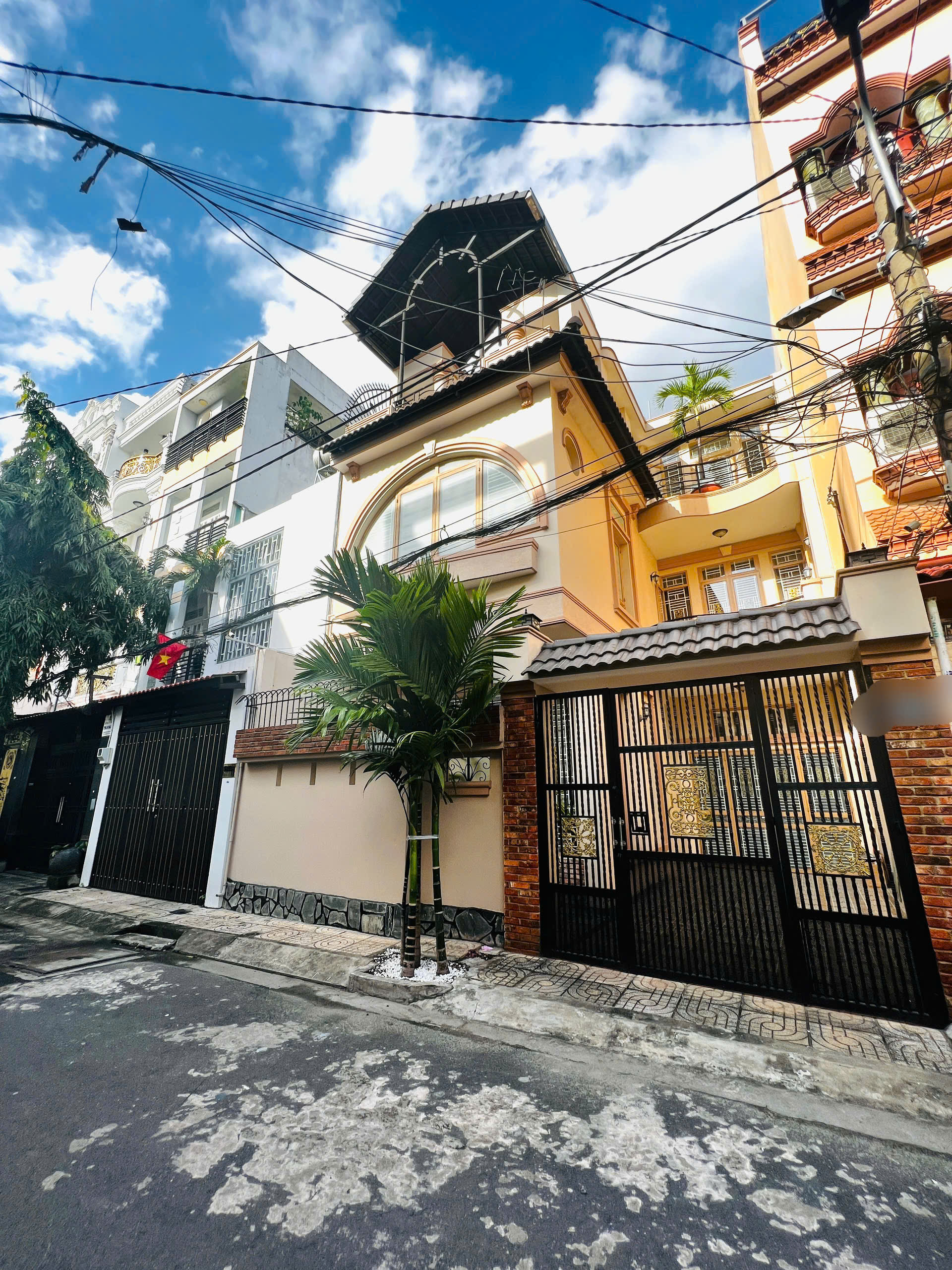 ✅ BIỆT THỰ KHU CAO CẤP PHƯỜNG TÂN THÀNH (8MX16M) – ĐÚC 2 LẦU, Q. TÂN PHÚ