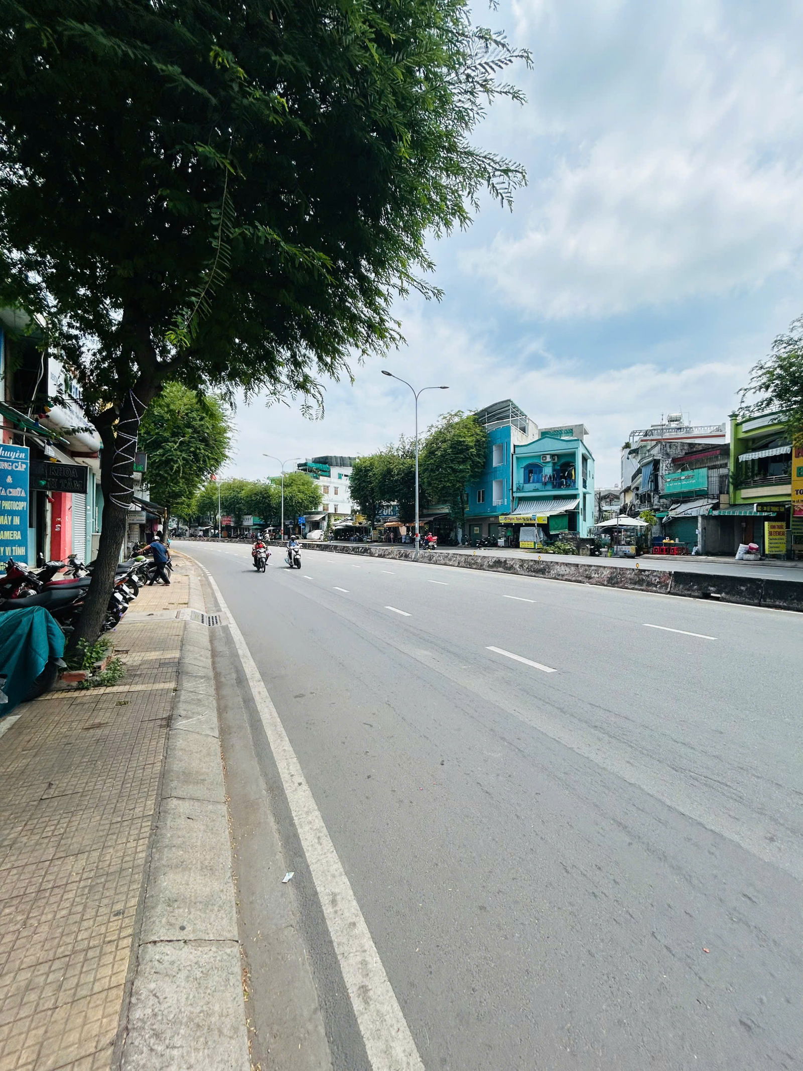 Bán nhà C4 MTKD Lê Trọng Tấn (4x19m vuông) xây để ở, làm văn phòng, kinh doanh giá 14.9 tỷ TL