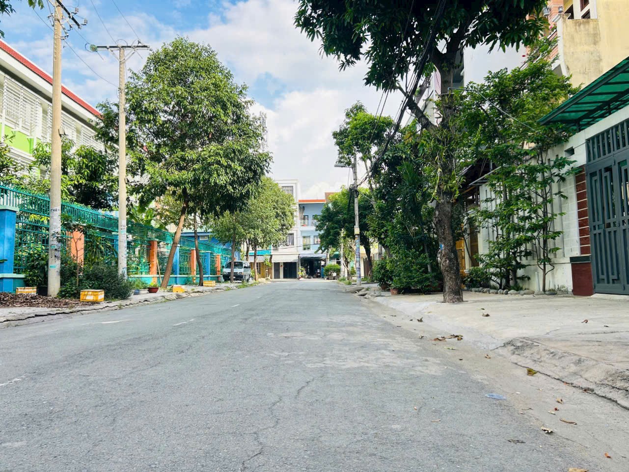 Khu nội bộ Đường 48C p.Tân Tạo_Bình Tân, Khu Tên Lửa, DT: 10x20m. 3.5tấm, Giá: 18.5tỷ tl