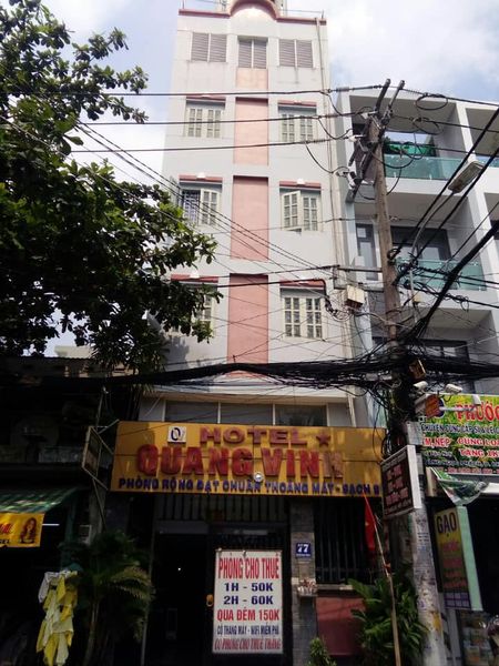 Hạ giá Nhà mt kình doanh tốt đường HOÀNG NGỌC PHÁCH dt:4.9x21.55 .nhà lửng 4 lầu thang máy .