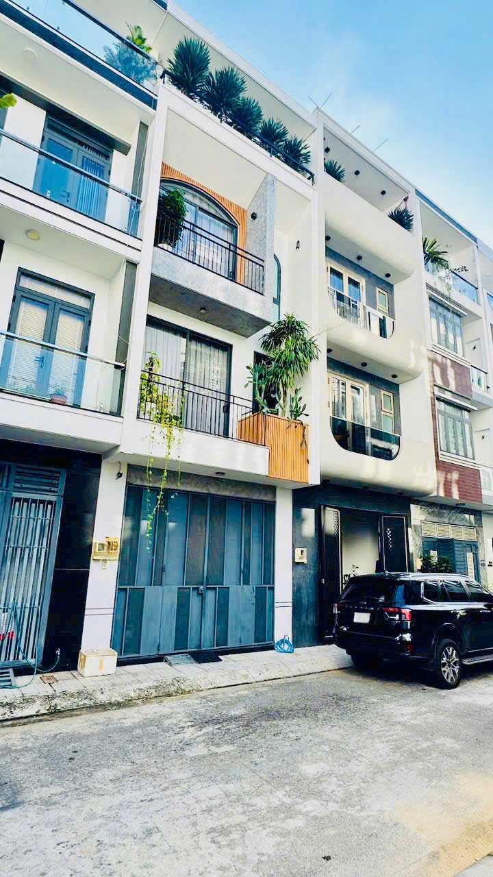 Nhà đẹp khu nội bộ 368 Tân Sơn Nhì, quận Tân Phú. (DT: 4.5x12m 4 tầng). Giá: 9.5 tỷ