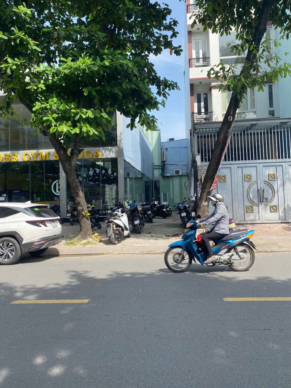 Bán đất MT Tân Hương, Q.Tân Phú, DT 4x20m, giá 11.7 tỷ, gần chợ Tân Hương