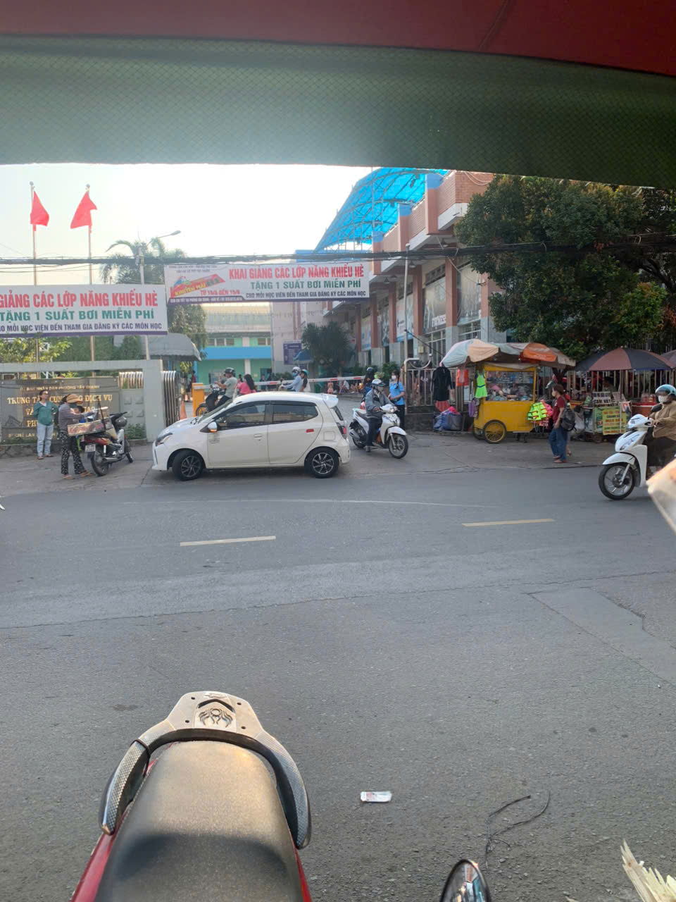 NHÀ CẤP 4, MTKD đường Dương Đức Hiền_p. Tây Thạnh, dt: 6.5x21.6m, Cấp 4 , Giá: 27 tỷ thương lượng