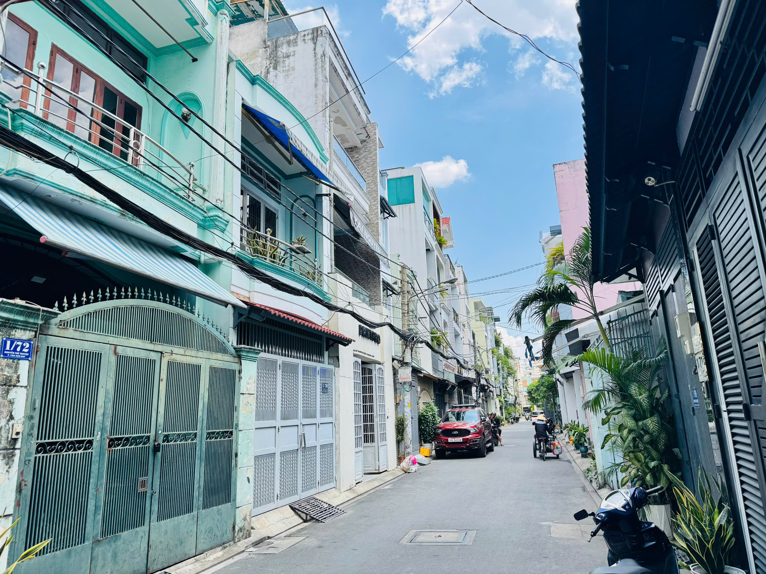 Bán nhà đường Nguyễn Thế Truyện, phường Tân Sơn Nhì, quận Tân Phú. (DT:4x14m 2 tầng). Giá. 8.1 tỷ