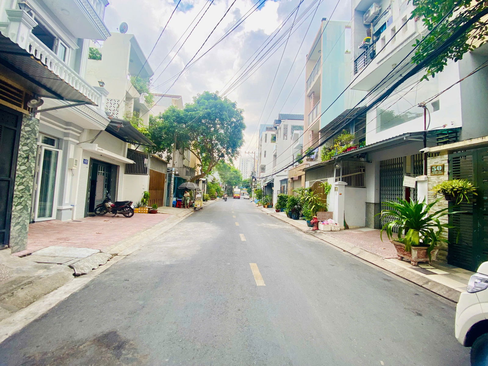 Bán nhà cấp 4, DT: 4.9x21.7. Mặt tiền đường 30 tháng 4, Tân Thành. Giá 13 Tỷ