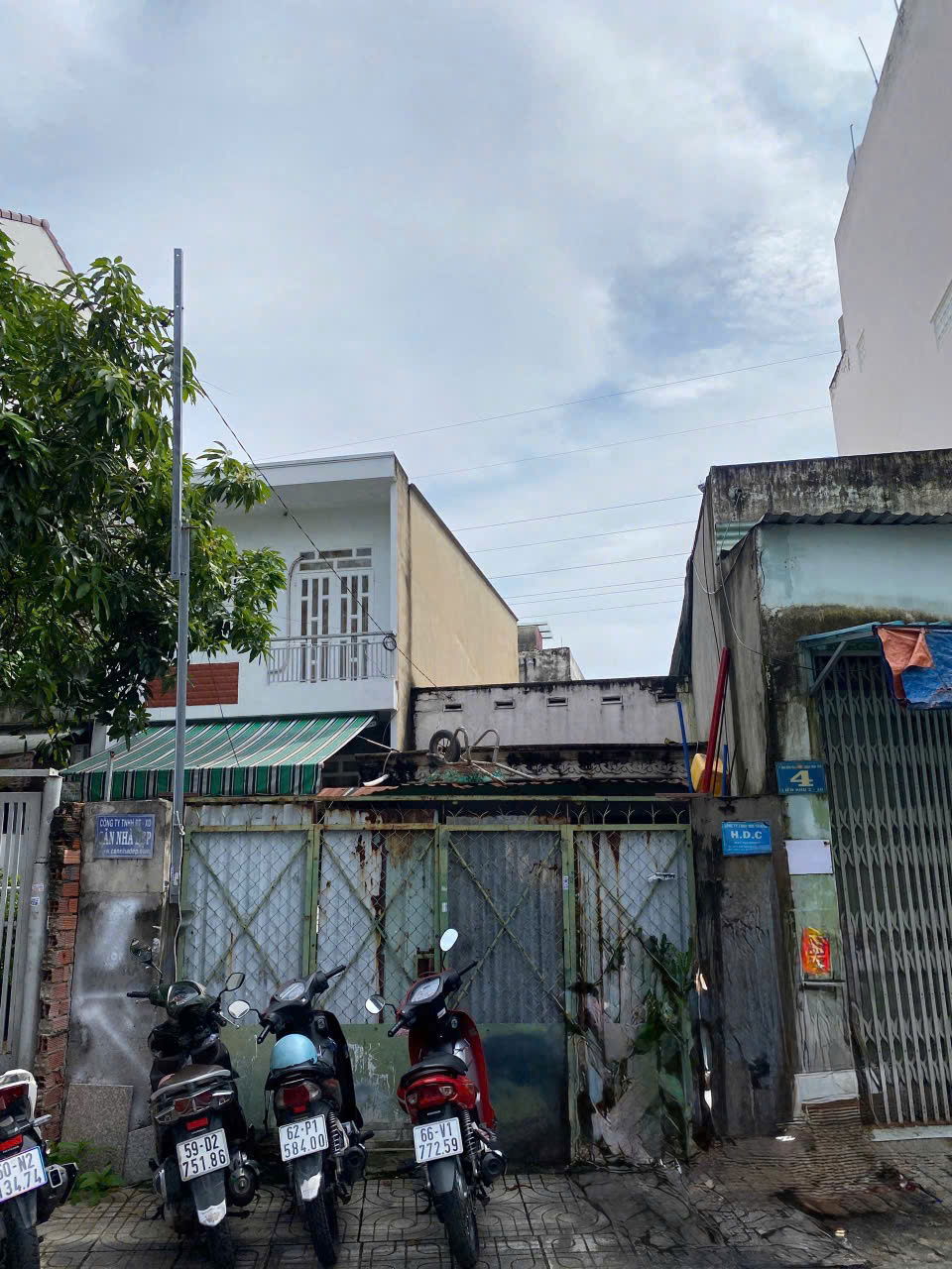 BÁN ĐẤT MẶT TIỀN LIÊN KHU 2-10 – ĐƯỜNG 10M THÔNG, VỊ TRÍ ĐẸP • Diện tích: 4 x 22,5m (ODT 89,8m²)