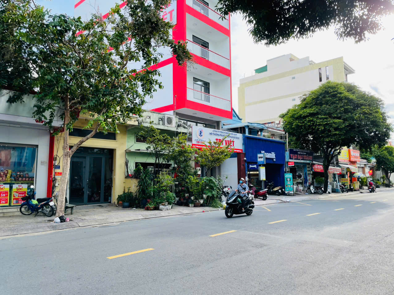 Mặt tiền ĐƯỜNG SỐ 1 ( ngay Phan Đình Phùng), phường Tân Thành. (DT: 4x20m 2 tầng). Giá: 11.5 tỷ