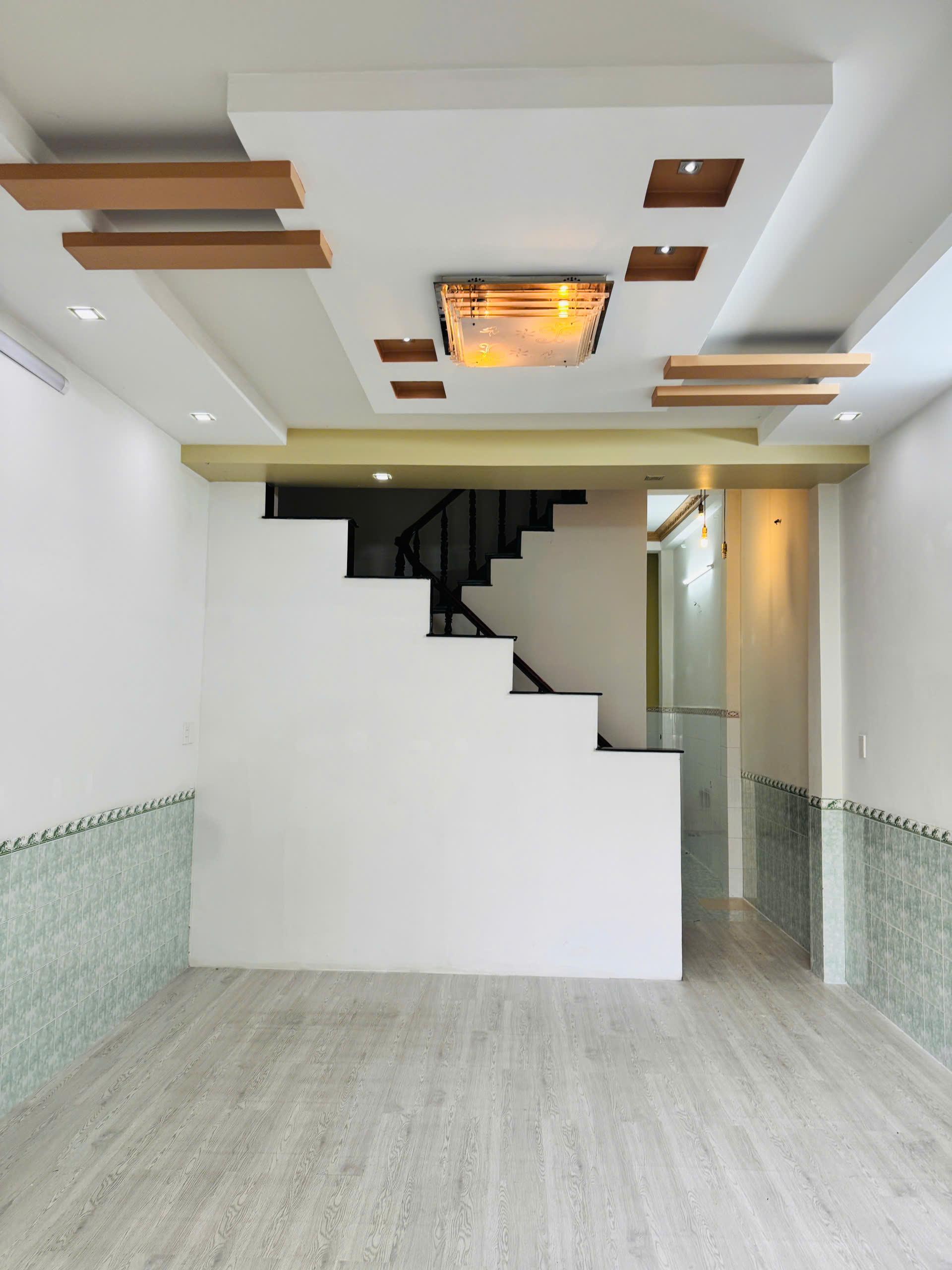 Nhà hẻm Đường Trần Hưng Đạo-P.Tân Sơn Nhì_Tân Phú, DT: 4x13m, 2 lầu, st, Giá: 8.2 tỷ bớt lộc