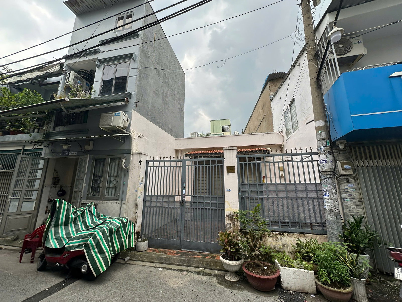 Bán nhà CẤP 4, hẻm Thông Đường Vườn Lài_Phú Thọ Hòa, DT: 5x12.5, Giá: 9.5 tỷ tl