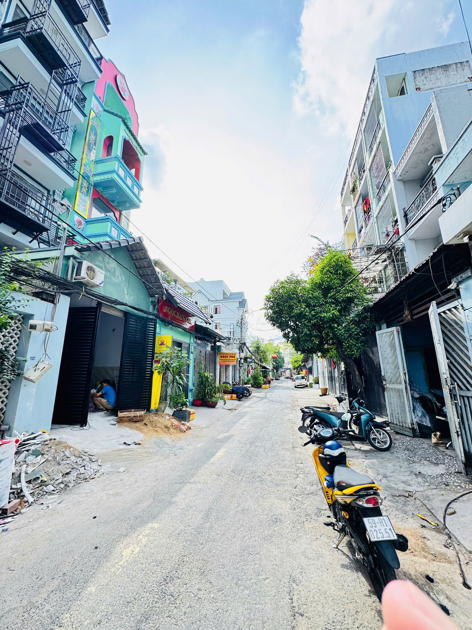 BÁN CĂN HỘ DỊCH VỤ - MT VÕ HOÀNH ( NGAY CHỢ TÂN HƯƠNG) 4X22M, 1 LỬNG, 4 LẦU,THANG MÁY