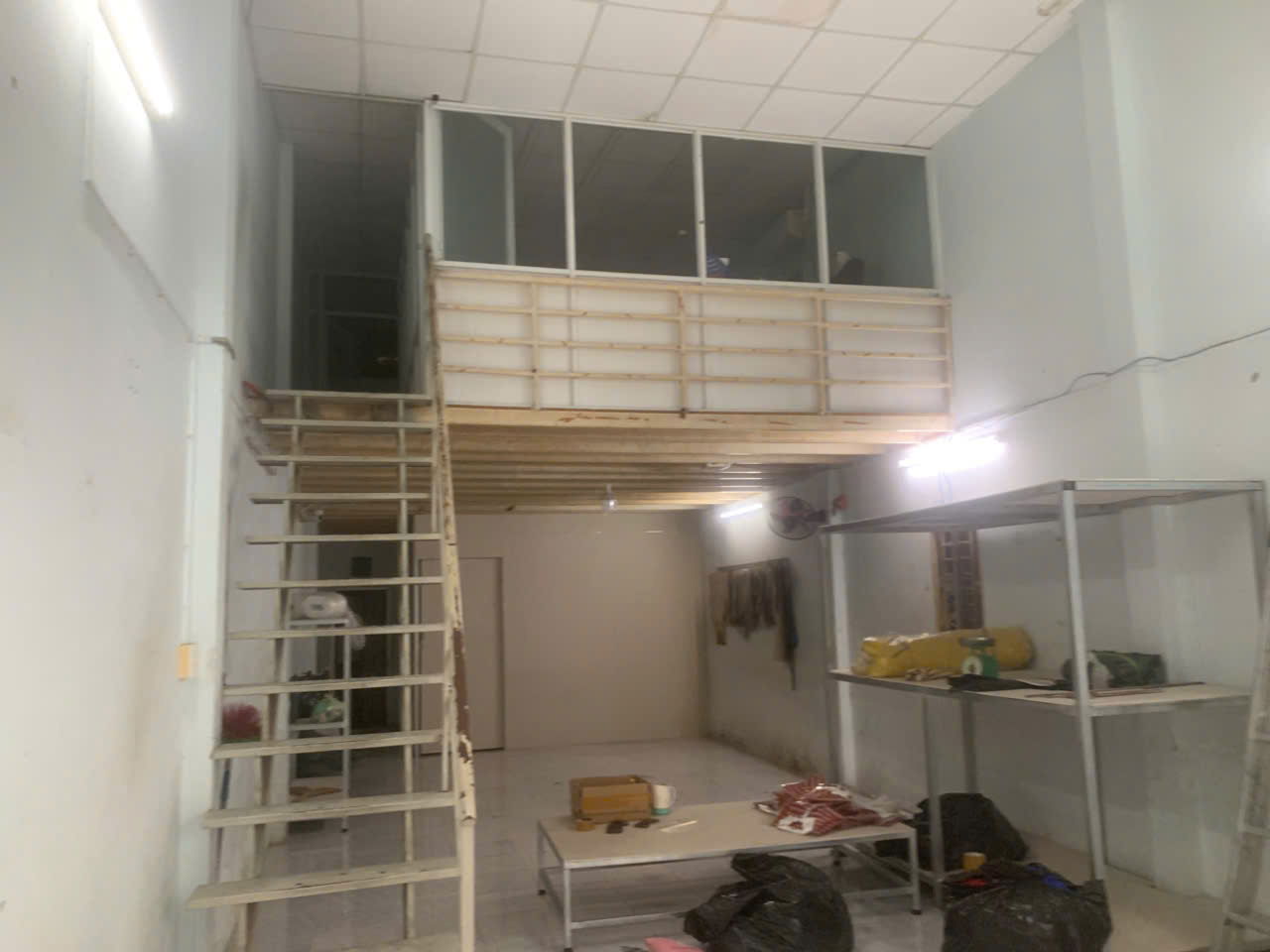 BÁN NHÀ HẼM 85 NGUYỄN THẾ TRUYỆN ( 4,6X18M) CẤP 4. GIÁ 8,5 TỶ - P TÂN SƠN NHÌ