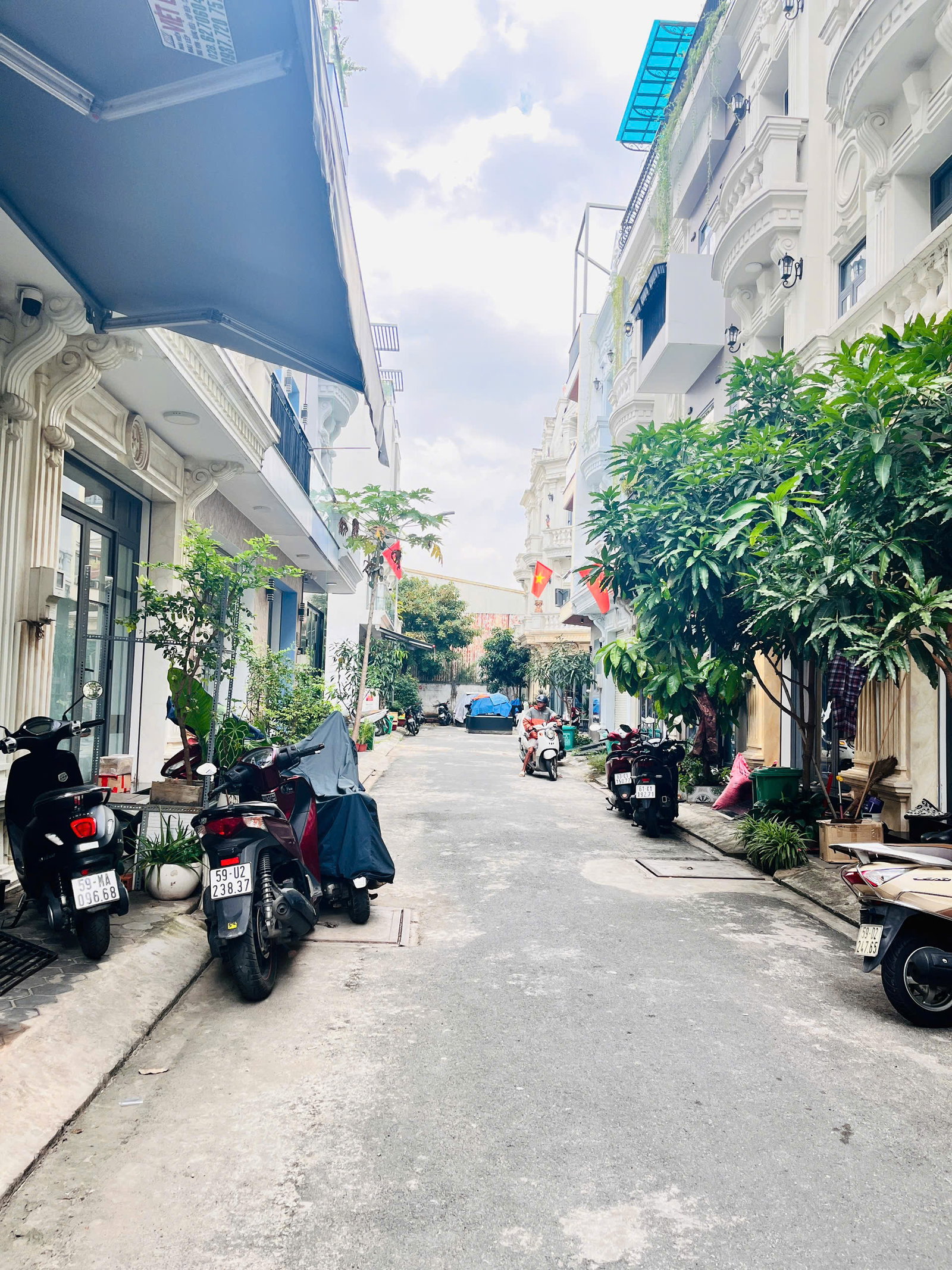 KHU VIP TÔ HIỆU 4x15M 2 LẦU ST GIÁ 8.5 TỶ KHU AN NINH CÓ BẢO VỆ 24/24 LH 0936 014 425