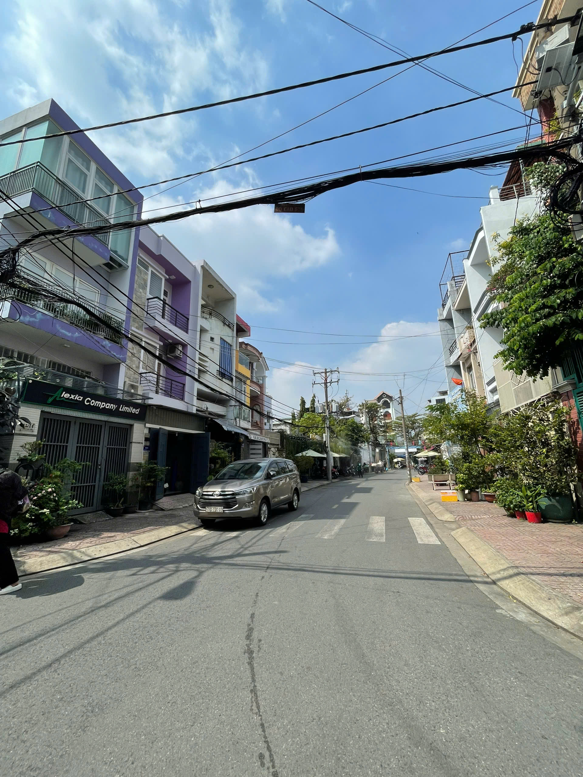 Bán nhà hẻm nội bộ 8m đường Khuông Việt_P.Phú Trung, 68, 2 lầu, st, Giá: 9 tỷ tl