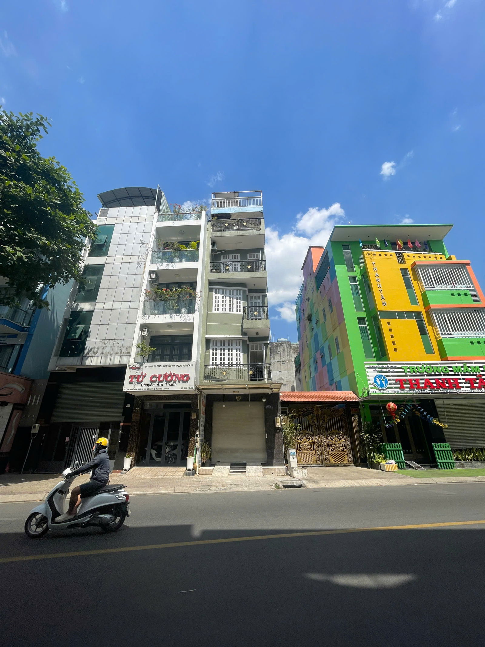 Mặt tiền đường Trần Hưng Đạo_p.Tân Sơn Nhì_Tân Phú, DT: 4.3x19m( NH6.7m), Giá: 16 tỷ tl