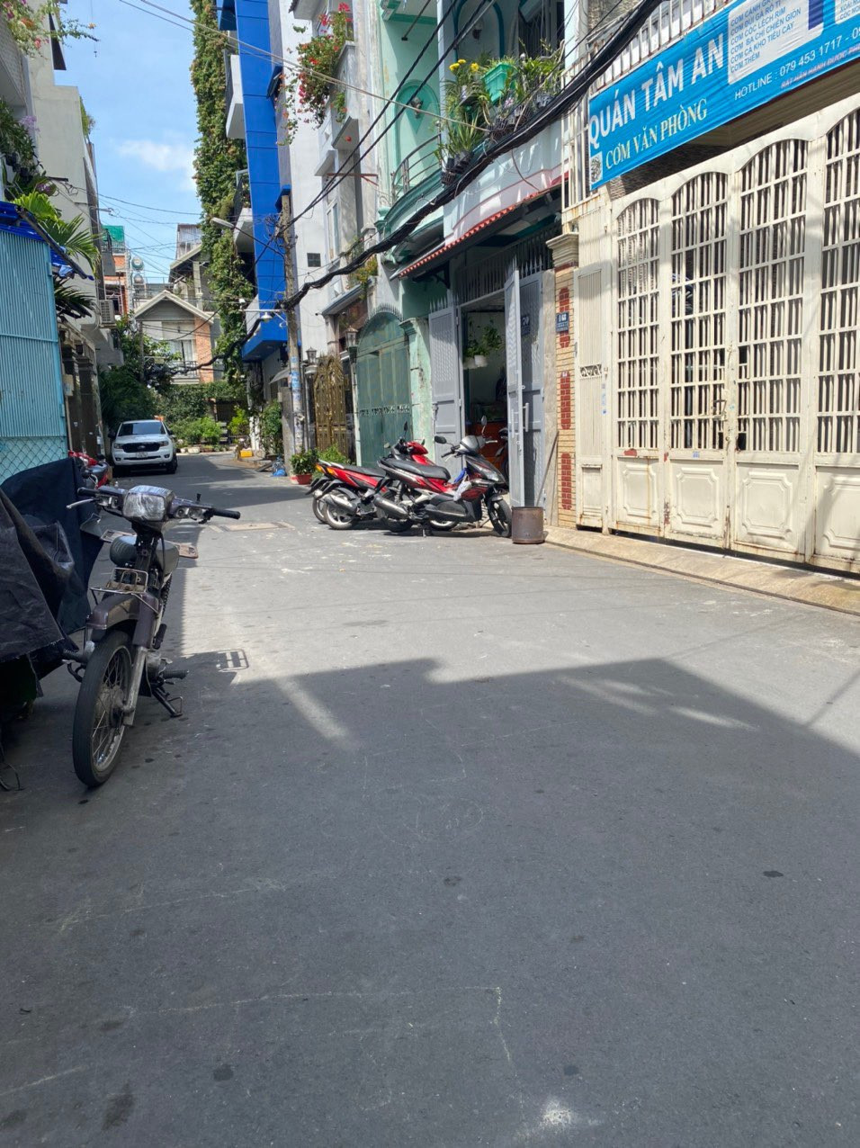 Đường Thoại Ngọc Hầu. Diện tích: 5 x 15,3m 🏠 Kết cấu: 1 trệt 2 lầu sân thượng