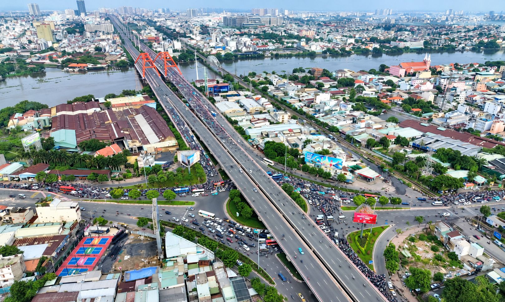Hơn 5.000 hộ dân TP.HCM có thể bị thu hồi đất để làm 2 tuyến metro