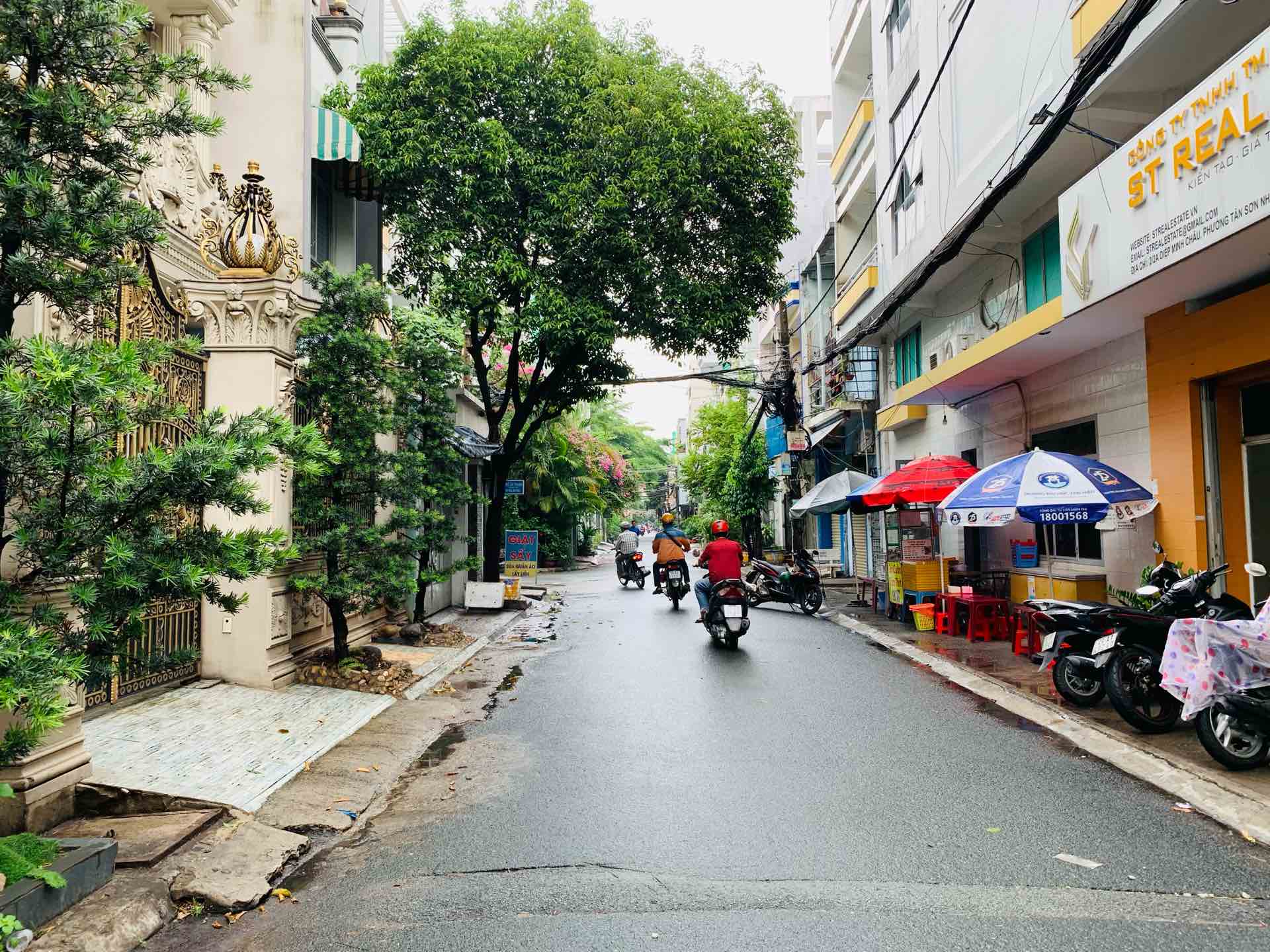 🏡 BÁN NHÀ TÔ HIỆU. Diện tích: 4 x 14,5m. Kết cấu: 3 lầu, sân thượng