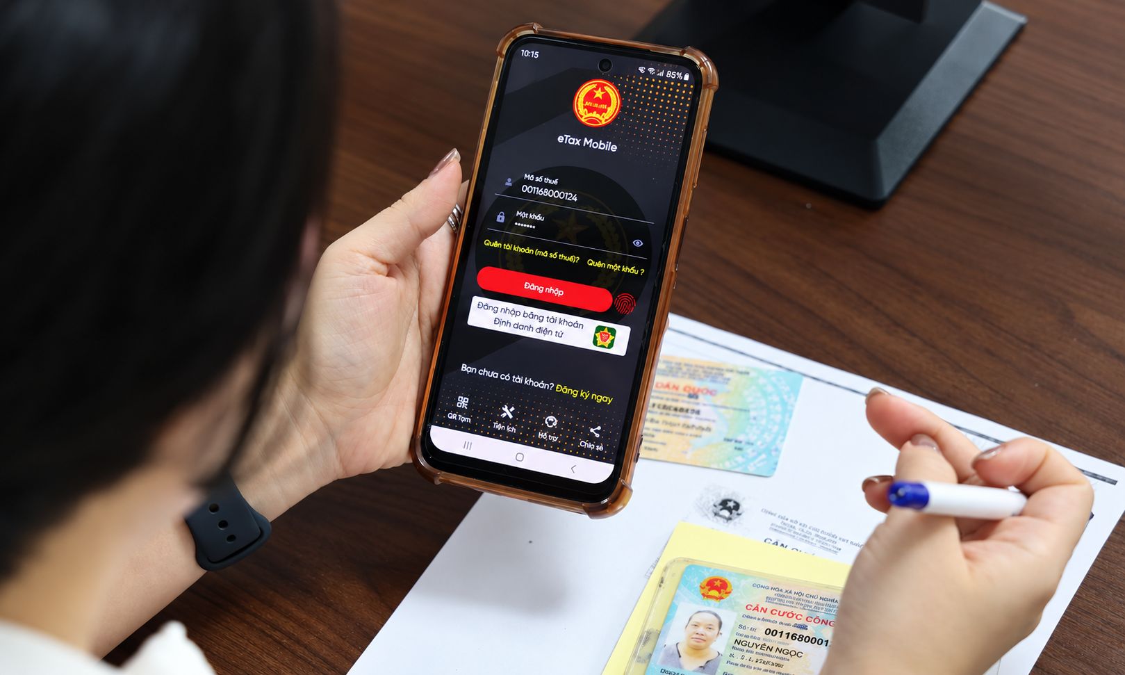 Người đã bán nhà đất nhưng vẫn nhận thông báo thuế cần xử lý thế nào?